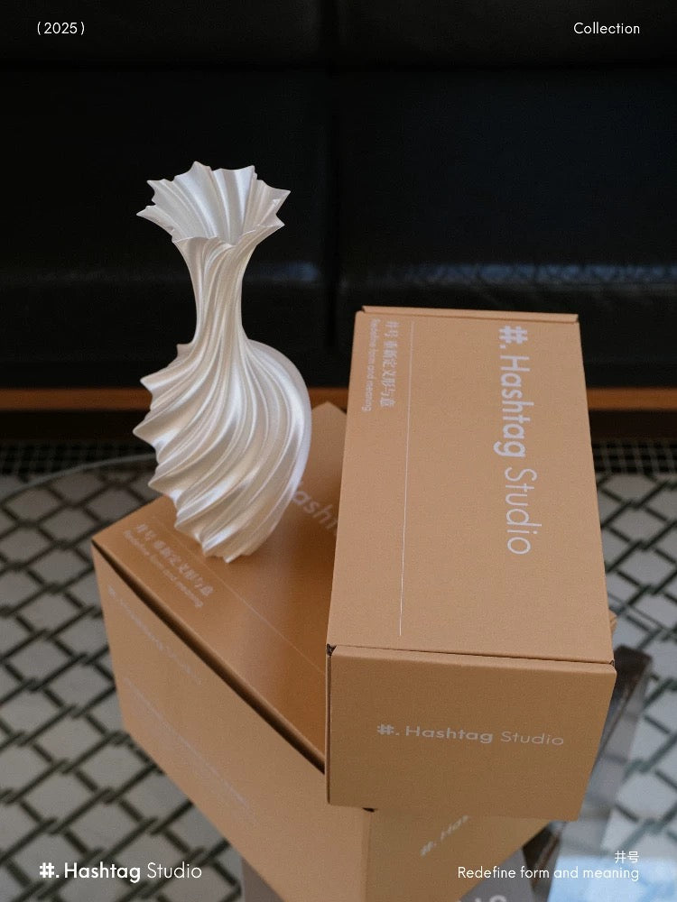 trendy 3D printed vase with Instagrammable design